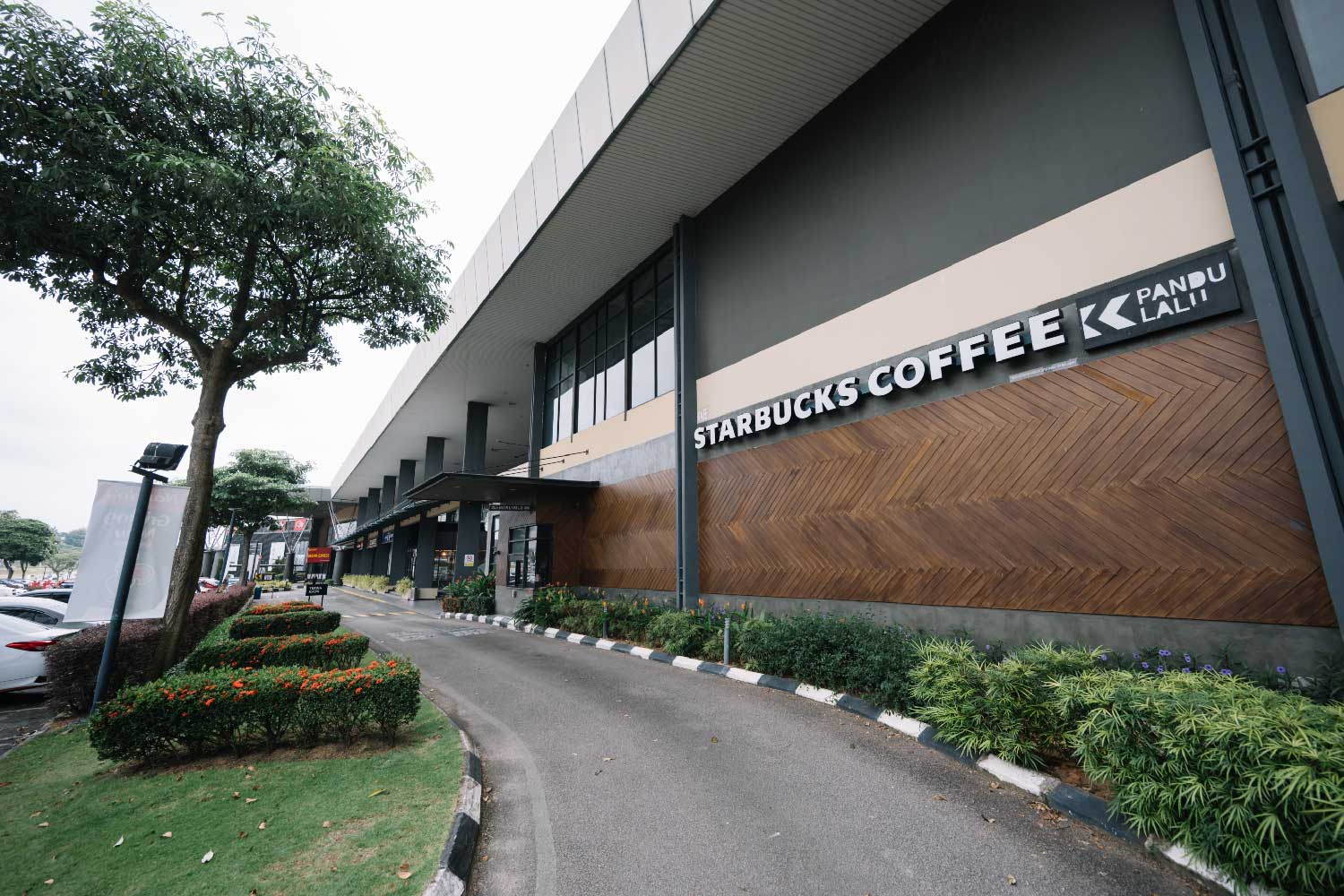 Starbucks IOI Kulai DT